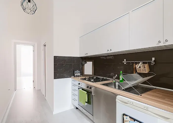 Bright And Cozy - Center *